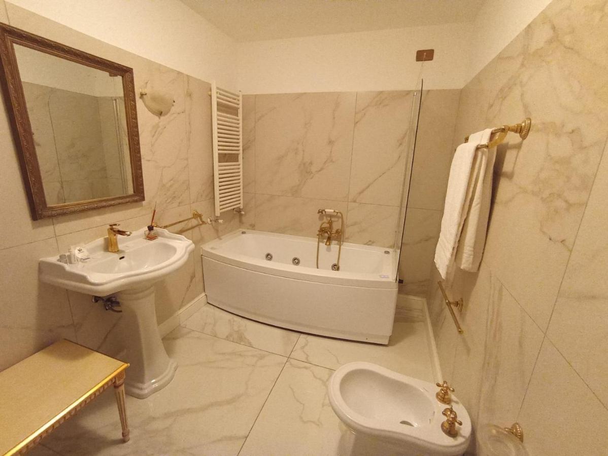 Mercanti Apts Via Passarella Milano Eksteriør bilde
